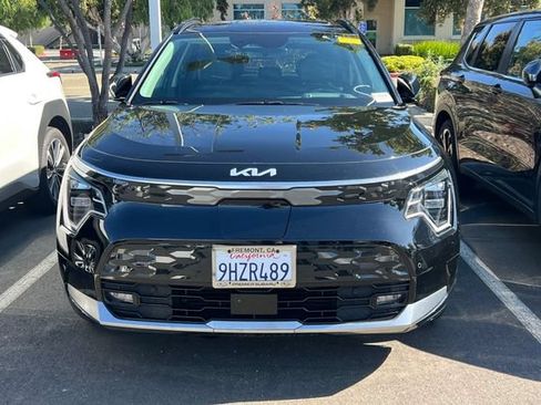 Used 2023 Kia Niro Wave FWD image 3