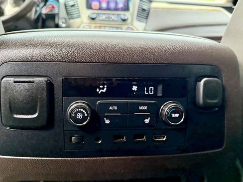 Used 2017 GMC Yukon XL Denali w/ Open Road Package AWD/4WD image 25