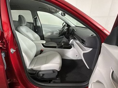 Used 2025 Hyundai Kona SEL AWD/4WD image 31