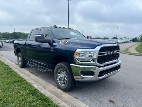 Used 2024 RAM 2500 Tradesman w/ Chrome Appearance Group AWD/4WD image 2