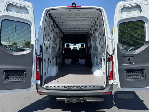 New 2026 Mercedes-Benz Sprinter 2500 image 25