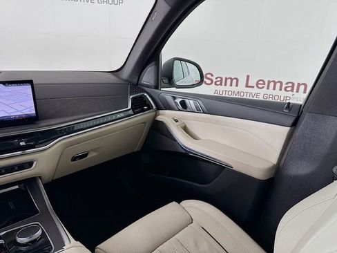 Used 2025 BMW X5 xDrive40i w/ Climate Comfort Package image 25