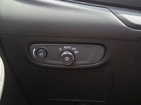 Used 2024 Buick Encore GX Preferred FWD image 22