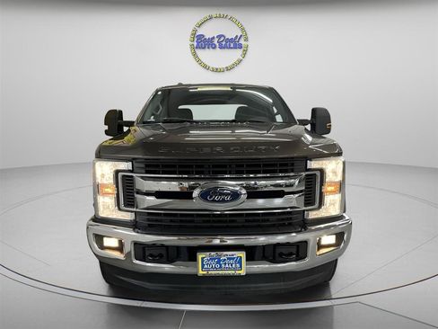 Used 2017 Ford F250 XLT w/ XLT Value Package AWD/4WD image 6