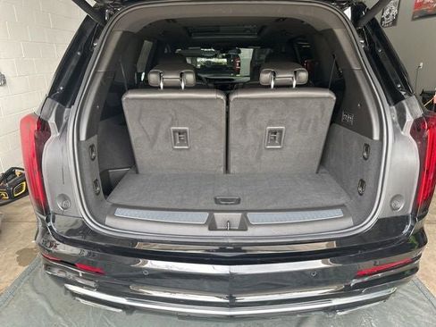 Certified 2023 Cadillac XT6 Premium Luxury AWD/4WD image 18