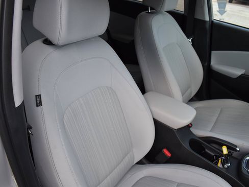 Used 2023 Hyundai Kona SEL w/ Winter Weather Package FWD image 62