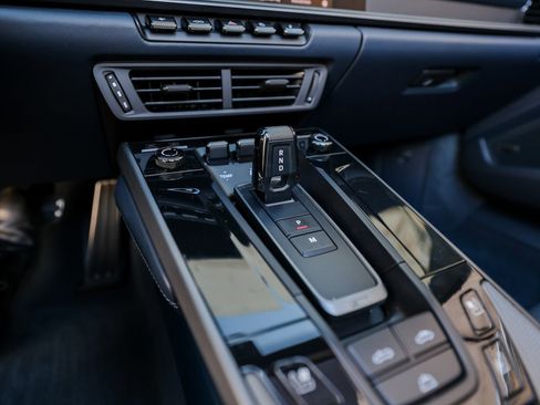 Certified 2025 Porsche 911 Carrera image 20