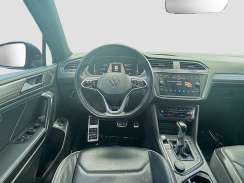 Used 2022 Volkswagen Tiguan SEL R-Line AWD/4WD image 17