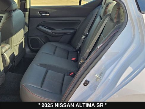 New 2025 Nissan Altima 2.5 SR image 17
