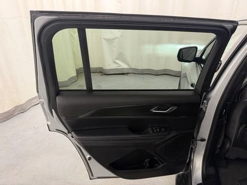 Used 2023 Jeep Grand Cherokee L Laredo AWD/4WD image 28