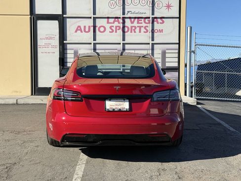 Used 2023 Tesla Model S image 9