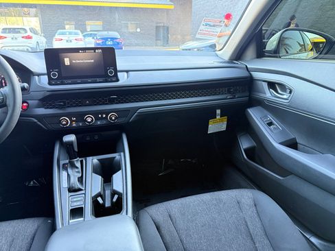 Used 2024 Honda Accord LX image 23