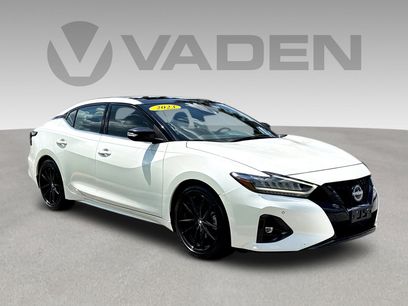 Certified 2023 Nissan Maxima SR w/ Sport Mat Group