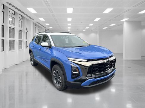 New 2026 Chevrolet Equinox ACTIV w/ LPO, Floor Liner Package image 4