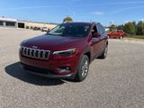 Used 2019 Jeep Cherokee Latitude Plus w/ Cold Weather Group image 3