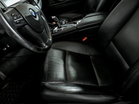 Used 2014 BMW 535i xDrive Sedan AWD/4WD image 18