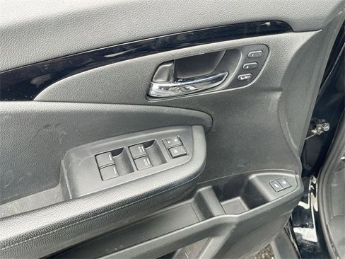 Used 2020 Honda Pilot Touring image 24