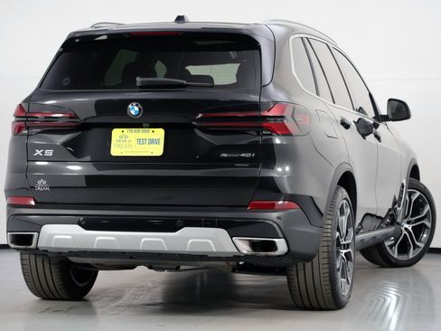 Used 2024 BMW X5 sDrive40i w/ Premium Package image 5