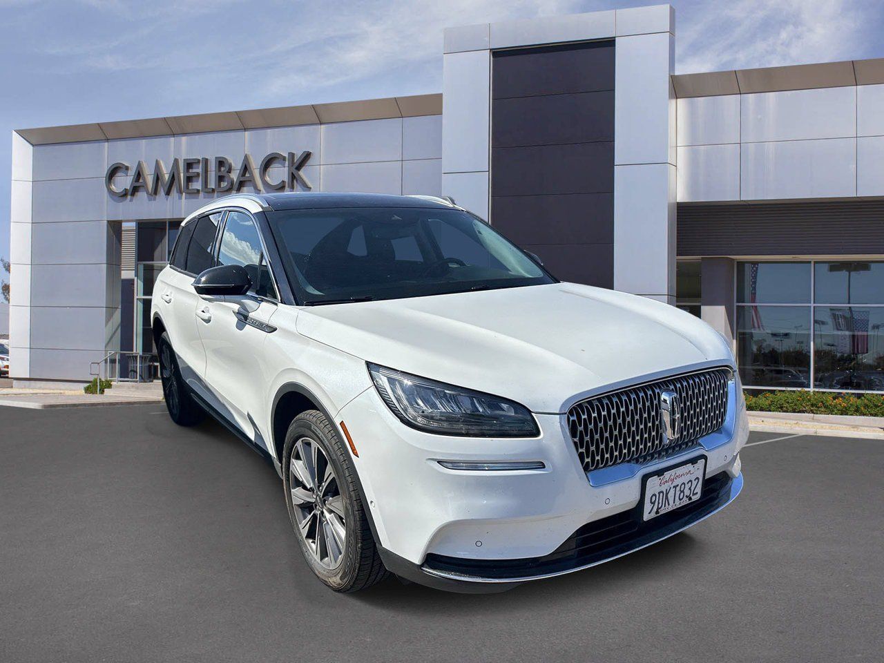 Used 2022 Lincoln Corsair Reserve FWD image 4