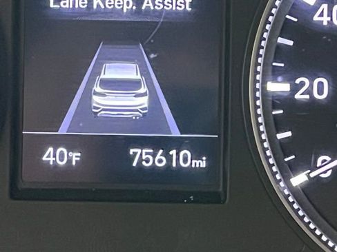 Used 2019 Hyundai Santa Fe SE image 36