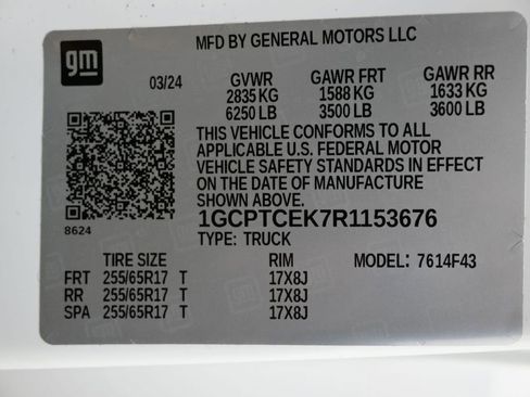 Used 2024 Chevrolet Colorado LT w/ LT Convenience Package AWD/4WD image 3