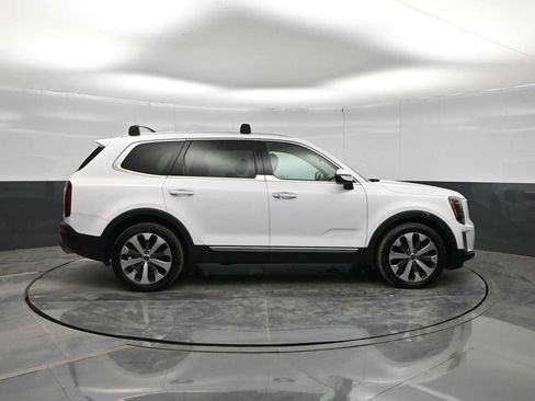 Used 2022 Kia Telluride S AWD/4WD image 9