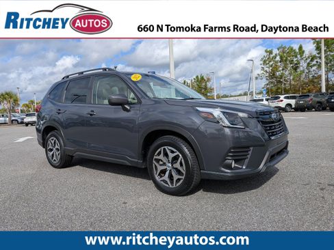 Certified 2022 Subaru Forester Premium image 1