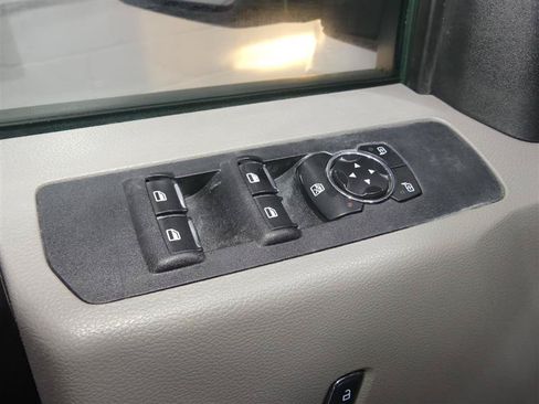 Used 2017 Ford F250 XL w/ Power Equipment Group AWD/4WD image 16