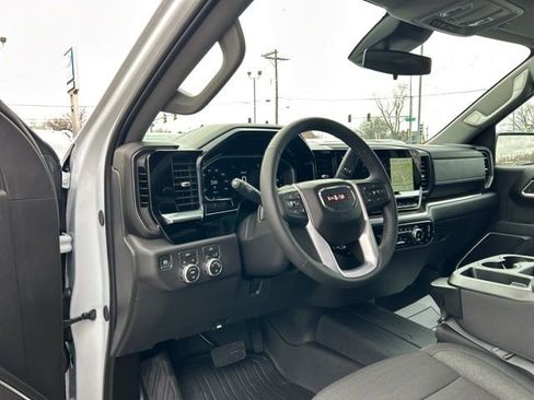 New 2026 GMC Sierra 1500 SLE image 26