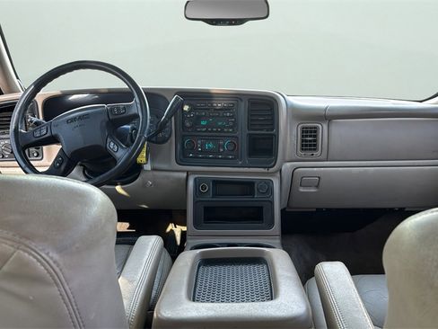 Used 2004 GMC Yukon XL SLT w/ Preferred Equipment Group image 14