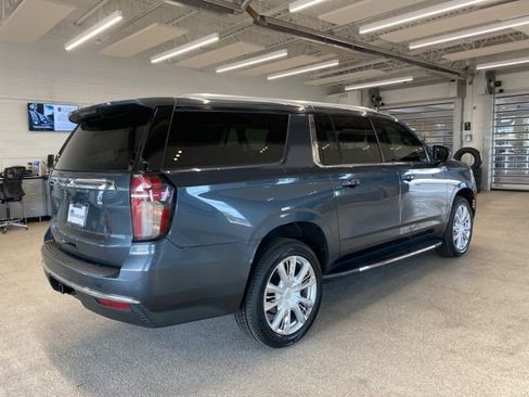 Used 2021 Chevrolet Suburban LS AWD/4WD image 5