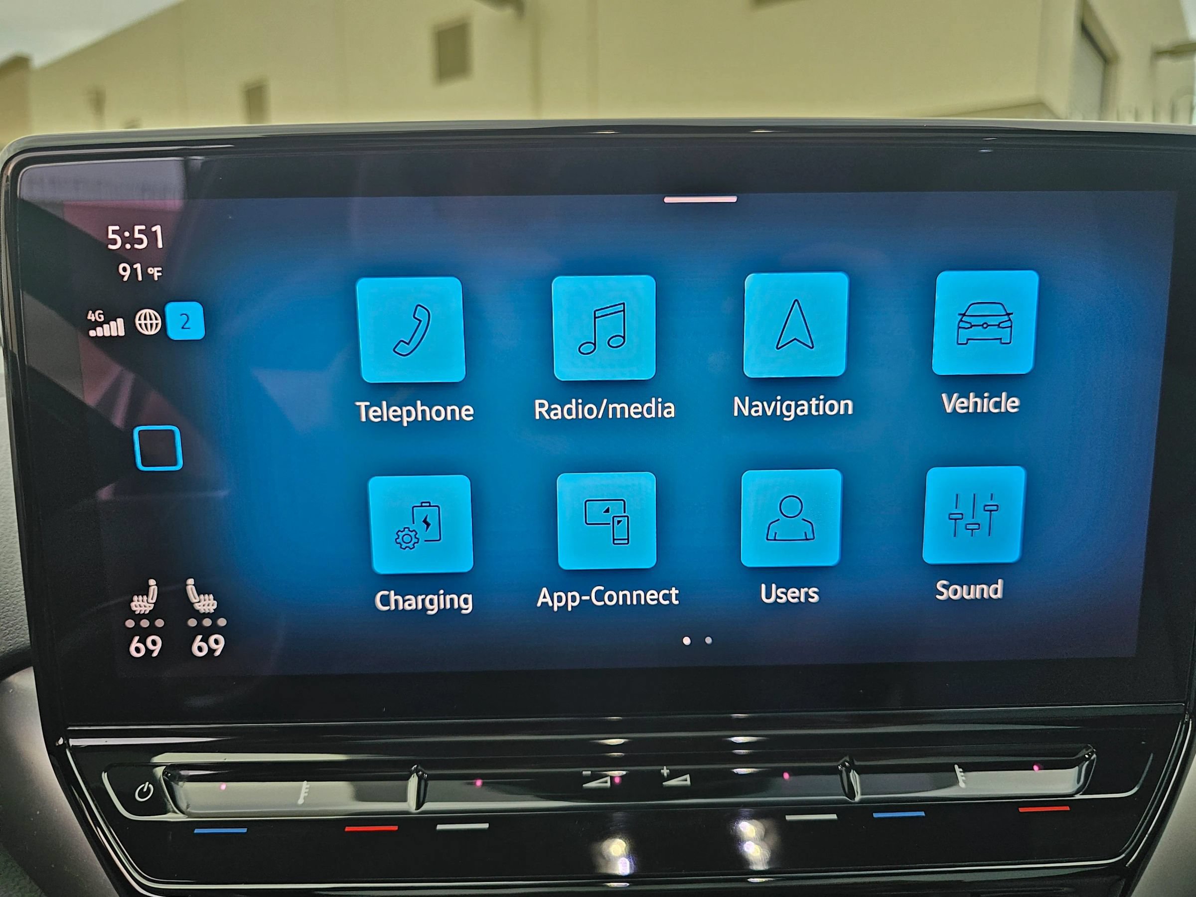 Used 2022 Volkswagen ID.4 Pro S AWD/4WD image 16
