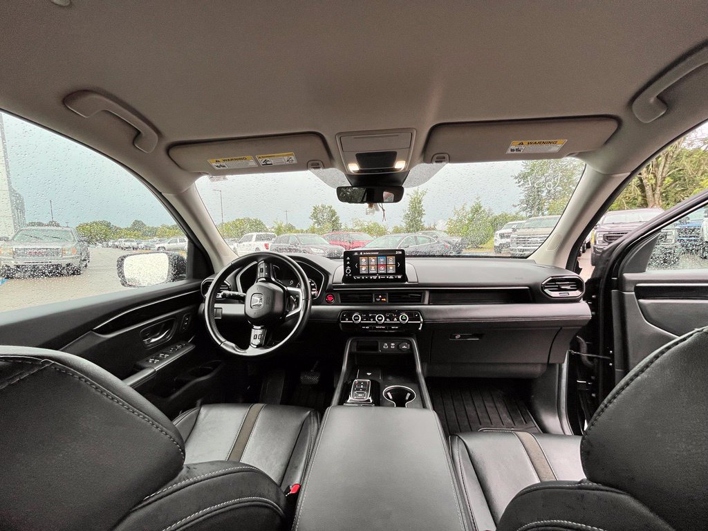 Used 2025 Honda Pilot EX-L image 13