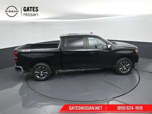 Used 2023 Chevrolet Silverado 1500 LT AWD/4WD image 46