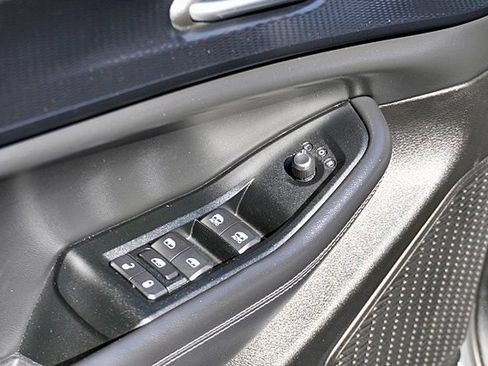 Certified 2023 Jeep Grand Cherokee Laredo RWD image 24