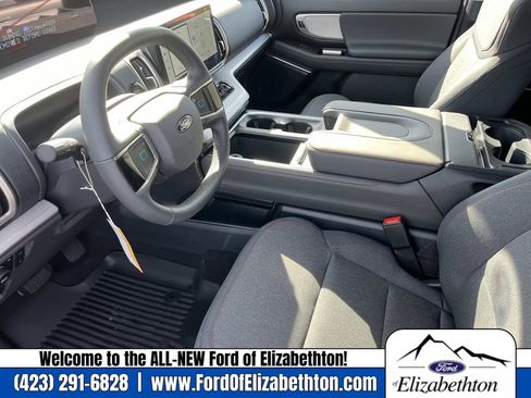 New 2025 Ford Expedition Max Active image 22