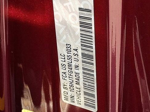 Certified 2021 Jeep Gladiator Overland image 32