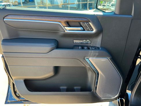 New 2026 Chevrolet Silverado 1500 High Country w/ High Country Premium Package image 15