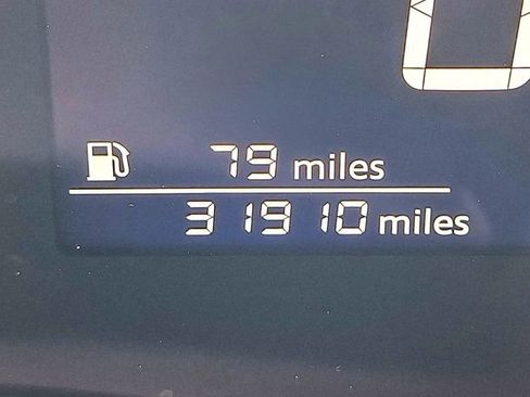 Certified 2025 Nissan Kicks SV image 14