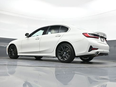 Used 2019 BMW 330i xDrive Sedan w/ Convenience Package AWD/4WD image 32
