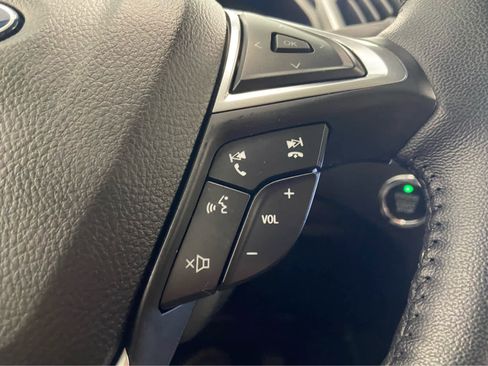 Used 2024 Ford Edge SEL image 22