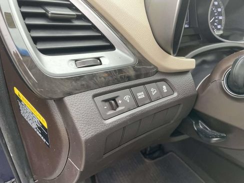 Used 2017 Hyundai Santa Fe Sport FWD image 21
