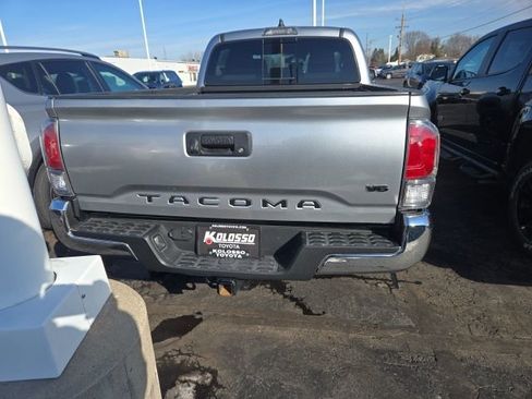 Used 2022 Toyota Tacoma TRD Off-Road w/ Black Out Package (TMS) image 5