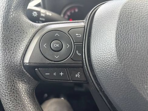 Used 2025 Toyota RAV4 XLE FWD image 17