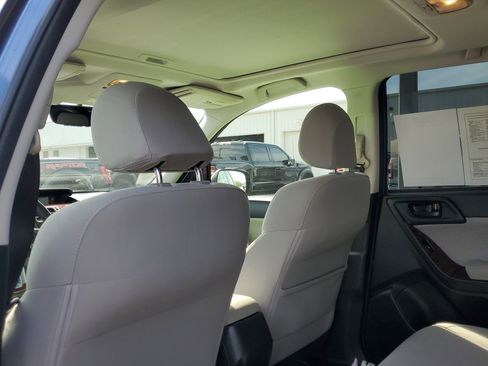 Used 2018 Subaru Forester 2.5i Premium image 13