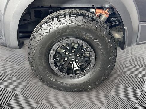 Used 2019 Ford F150 Raptor w/ Equipment Group 802A Luxury AWD/4WD image 32