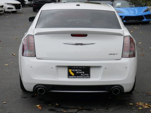 Used 2014 Chrysler 300 SRT8 w/ Leather Interior Group RWD image 10