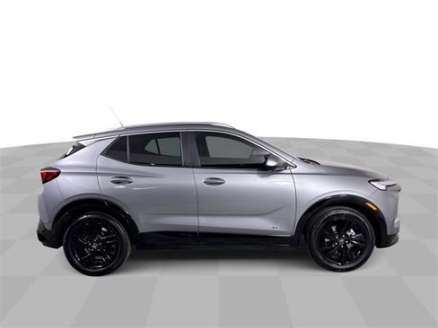 Used 2025 Buick Encore GX Sport Touring w/ Advanced Technology Package image 9