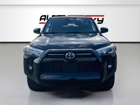 Used 2021 Toyota 4Runner SR5 image 2