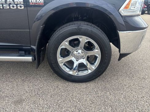 Used 2017 RAM 1500 Laramie w/ Convenience Group AWD/4WD image 11